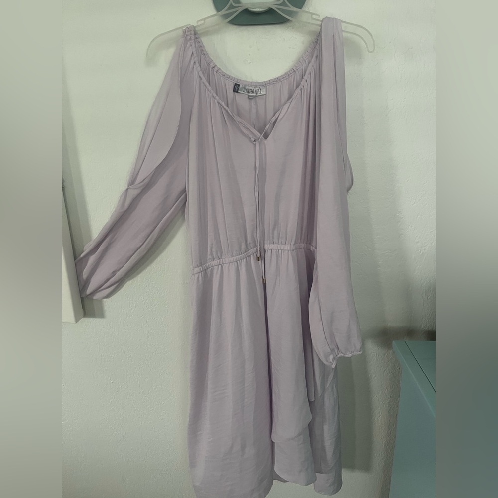 Open shoulders lilac knee length dress